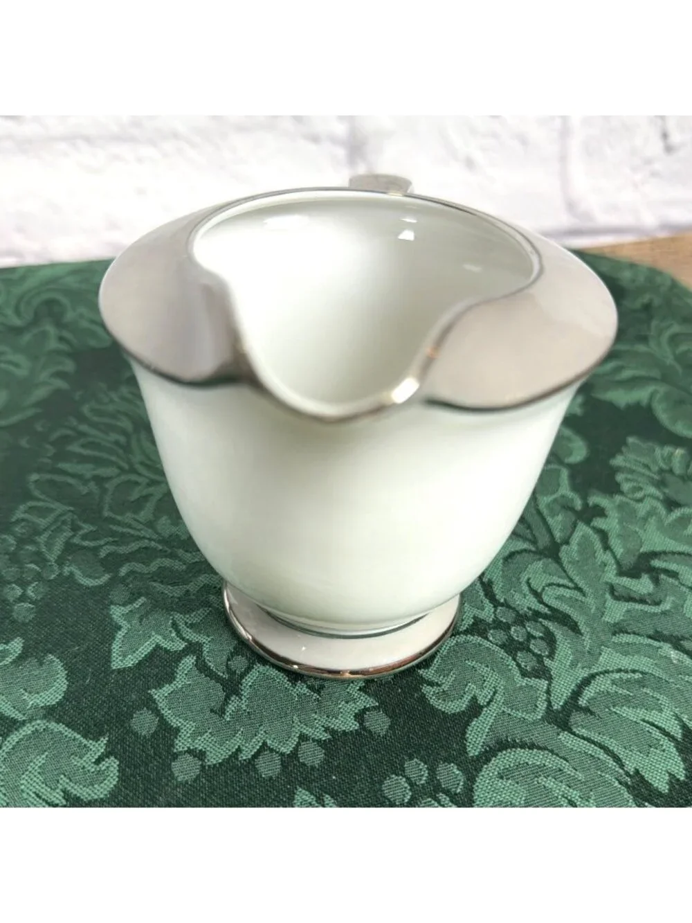 Vintage Sango Platina Sugar Bowl Lid Creamer Set  Japan MCM White Gray Platinum - Picture 14 of 16